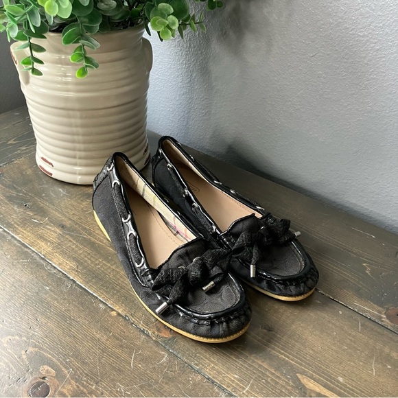 Coach Loafers Size 6 Women’s Logo Black Slip-on Casual - Picture 1 of 10